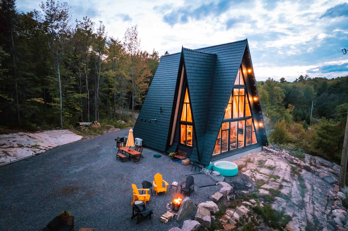 Ontario Miner Cabin and Overlook