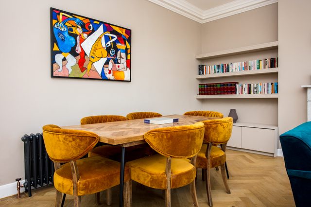 Bright, Vibrant 1 BD Apartment in Sth Hampstead!