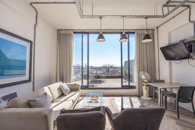 Stylish and Homely studio APT in Cape Town!