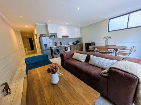 Prime 2BDR Apt in City Center Cape Town