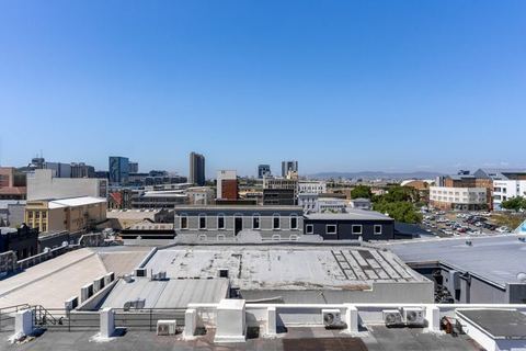 Modern City Studio Heart of Cape Town Free Parking