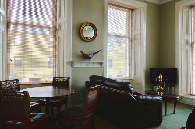 Period Flat With Parking & Arthur's Seat Views