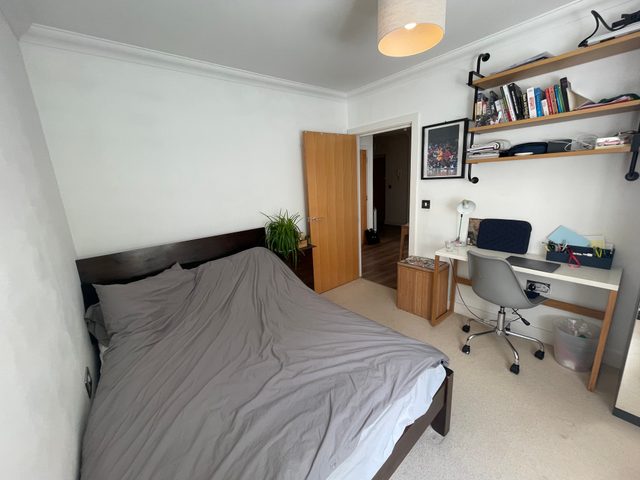 Light & Modern 2BD Flat with Balcony - Brick Lane!