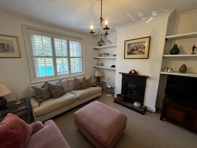 Characterful 3BDR Home with Garden in Merton Park