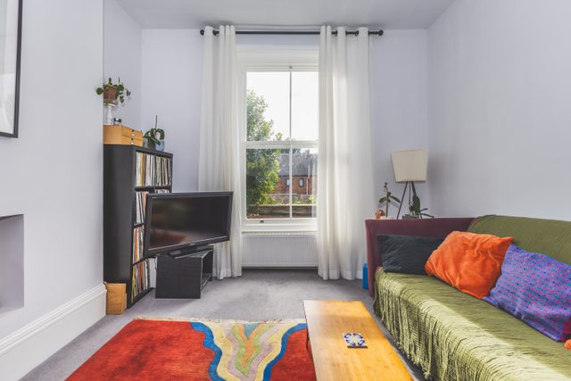 Bright 1BDR Flat Near Westfield Shopping Centre