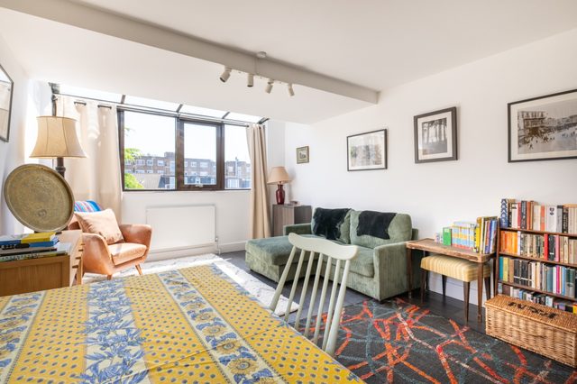 Peaceful 2BDR Escape Near Primrose Hill