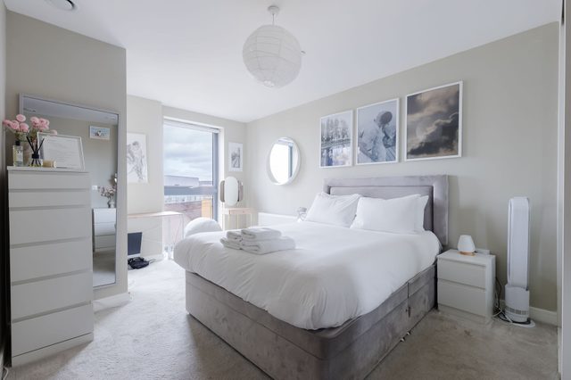 Beautifully Designed 1BD Flat in Wandsworth