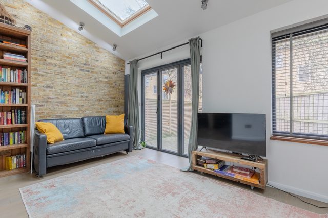 Homely and Spacious 3BD Home in Islington