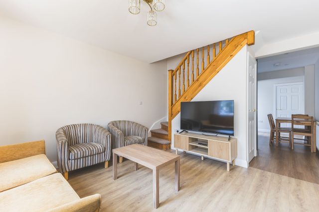 Modern 2BDR 2BA Oasis near Richmond and Twickenham
