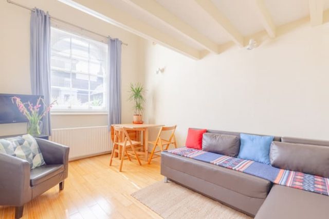 Delightful 3BD Family Home w Garden, Finsbury Park