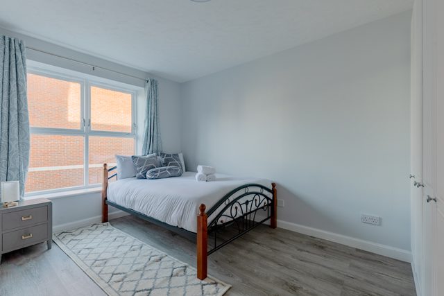 Riverside 2BD Flat, Short Walk to the ExCel Centre