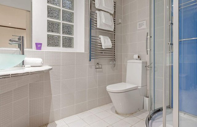 The Modern Eiffel 2BDR Stay in Paris Center