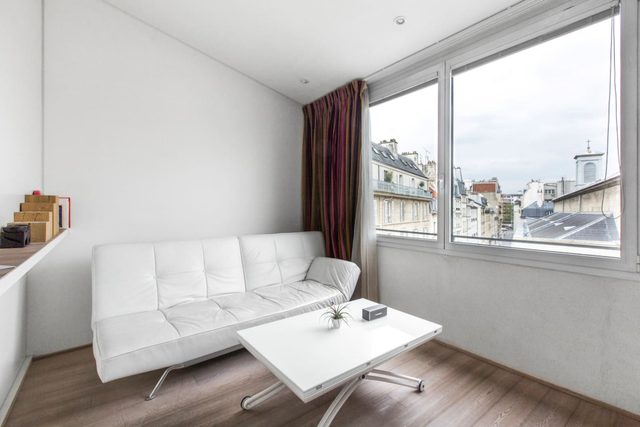 Modern Design Apt in Marais