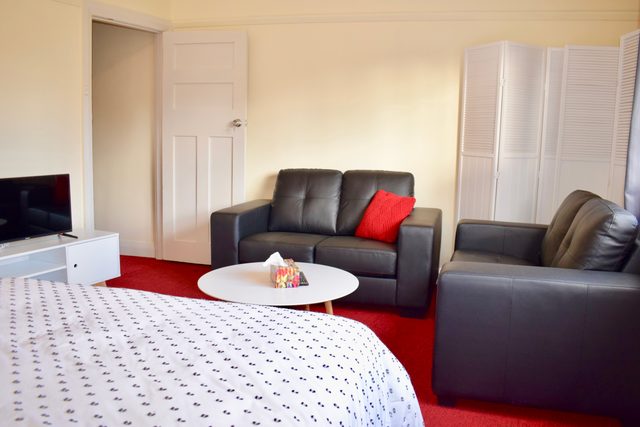 Welcoming 3BR Flat in Buzzing Haberfield