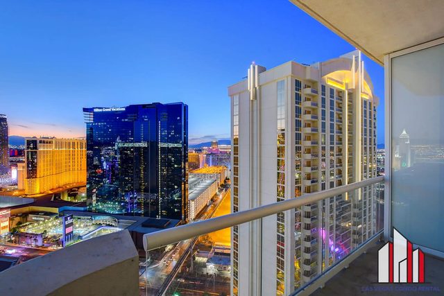 Vegas Condo w/ F1 Track & Strip Views, Jacuzzi