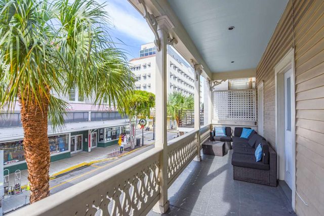 Duval Dream Loft - On Duval street