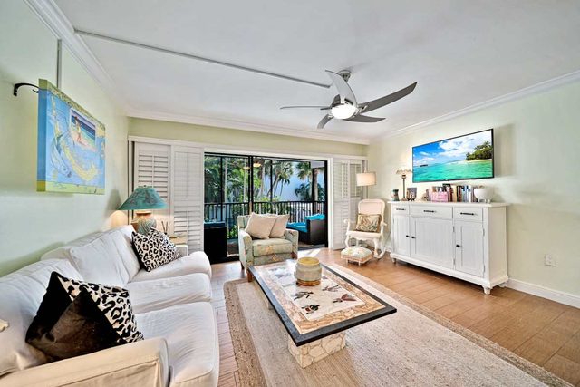Captiva Villa 3213 | Chic Residence | Great Amenities | Walk to the Beach