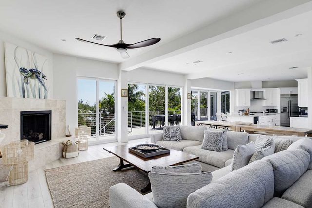 The Narrows- Stunning Bayfront Villa on Captiva