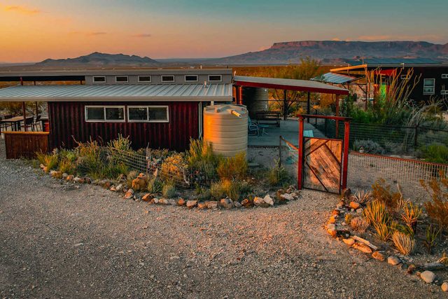 Javelina Hideout: Modern eco-friendly private home