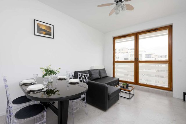 Zoliborz Stylish Apartment with Parking by Noclegi Renters