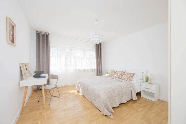 Bielskiego 5 Bright Apartment Next to Metro