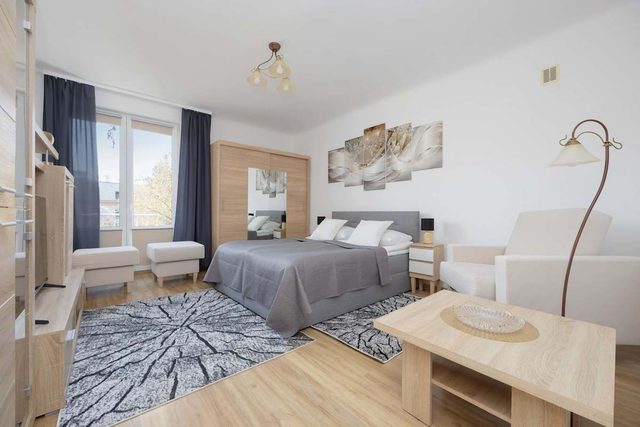 Śmiała 4/18 | Comfy Apartment | Balcony