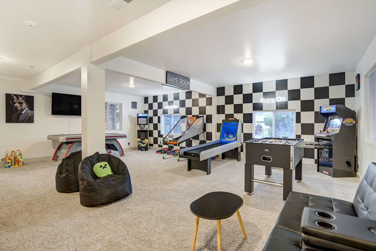Champion Estate! Epic Game Room w/ Scenic Backyard