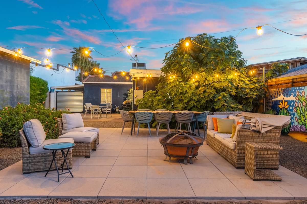 Fire pit + Patio in Encanto Phoenix | Near Airport