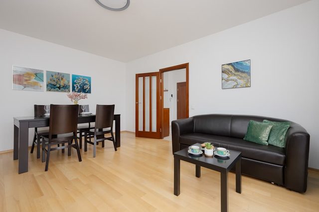 Bellottiego 5 | Wooden Apartment | Warsaw | Parking