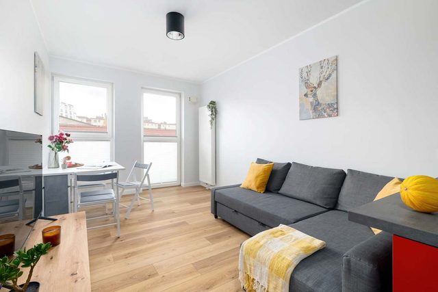 Polna 28 Poznań | Red and Grey Apartment for 8 People with Parking