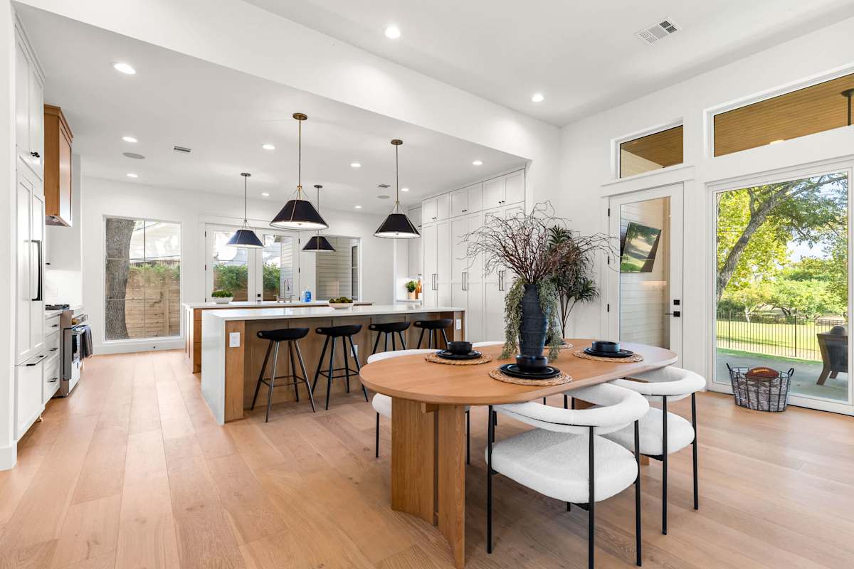 Luxury Austin Home - Must See, Near Downtown, 6bd