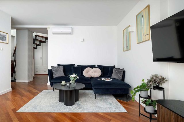 Two Level Apartment with Air conditioning