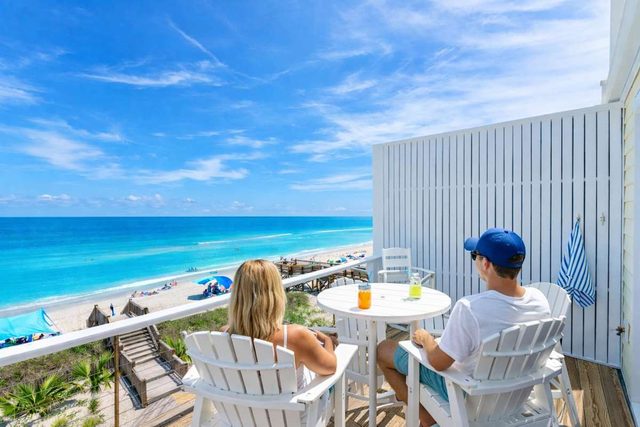Beachfront Family Getaway-Hot Tub-Elevator-Games-Fire Pit