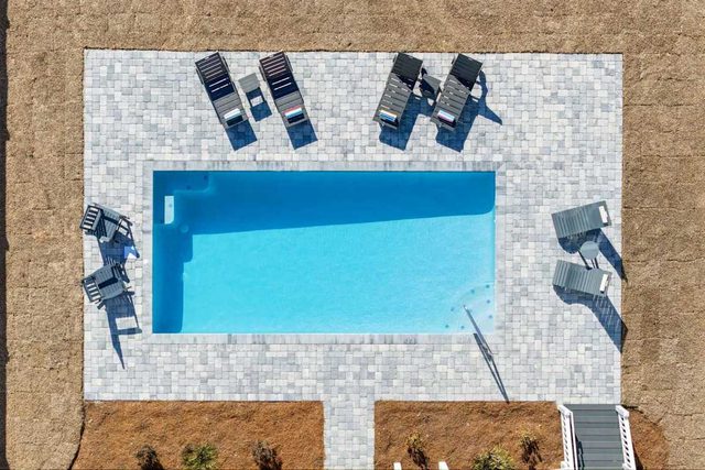 New Crescent Beach luxury home w/pool & NO pet fee