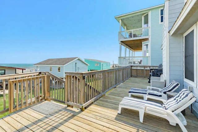 Beach Therapy - Water Views, Near Beach Entrance!