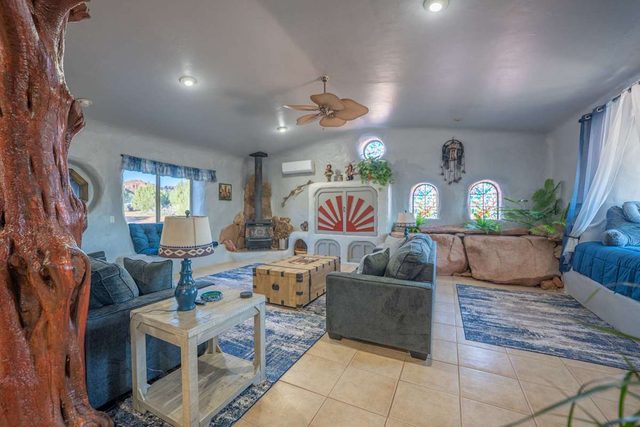Modern Zion Retreat | Hot Tub & Red Rock Views — Kanab, UT