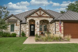 The Hill County Getaway | Longer Term Stays Available