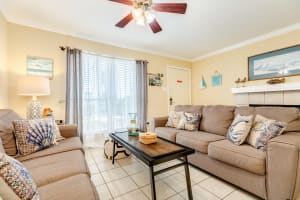 Sandpiper Stay - Pool, Near Beach & Seawall!