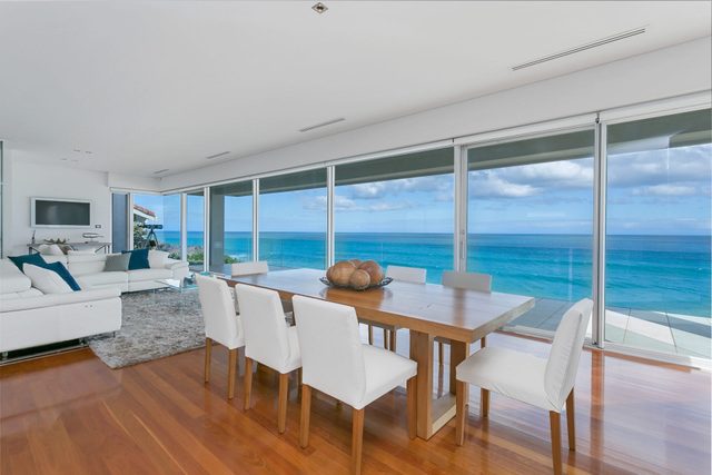 Beachfront Luxury Home w/Ocean Views & Free Wi-Fi