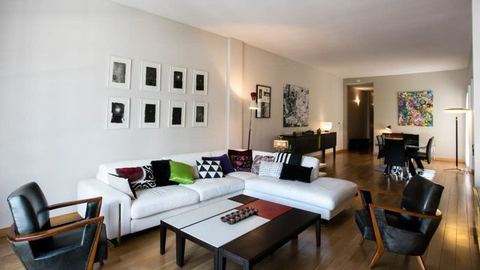 El Jacaranda | Large 3 BR with Balcony in Recoleta