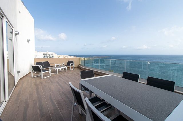 Stunning Sea View Penthouse in St Paul's Bay