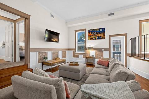 The Ray - 2nd Floor Historic Condo- Walk to DNTN