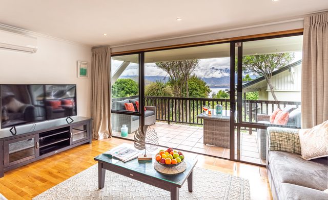 ALPINE LAKE VIEW SPACIOUS TWO BEDROOM APARTMENT
