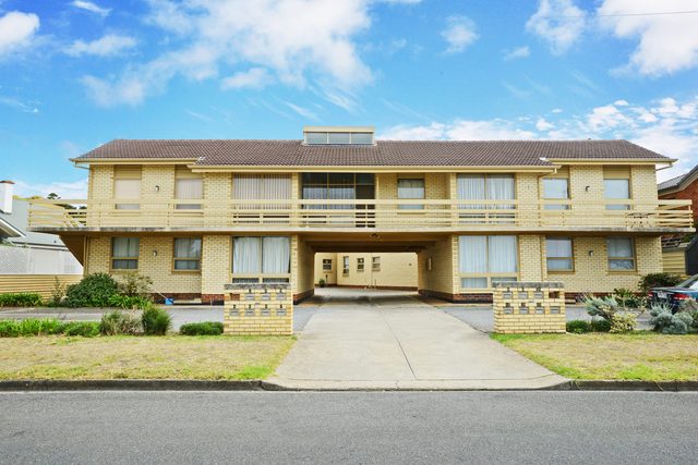 Esplanade - Ground Floor Unit in Central Victor