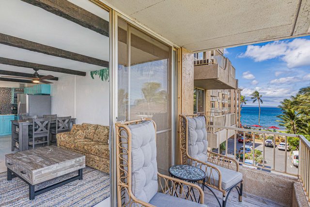 Nani Kai Hale 402 Ocean Front Building!! Ocean View Unit!! Steps to the Beach!!