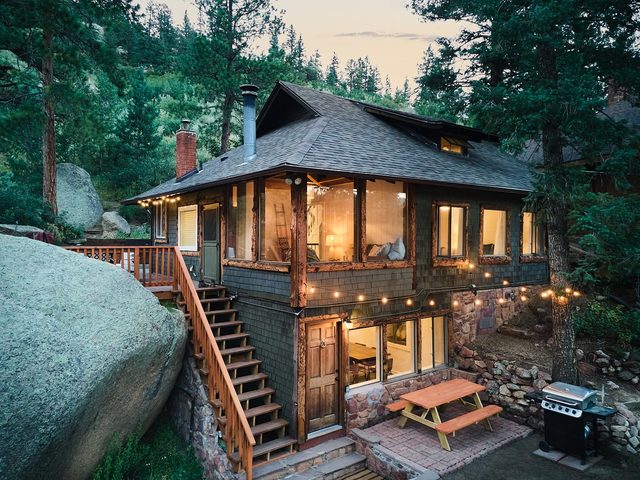 Cabin on Pikes Peak, Hot tub with Mountain Views — Cascade-Chipita Park, CO