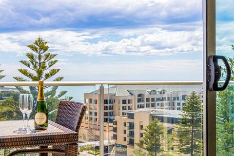 Coast on Colley Oceanview Glenelg Apt w/ Pool & Sauna Access
