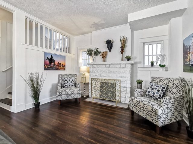 House w/ Excellent Locale. Beautifully remodeled! — Kansas City, MO