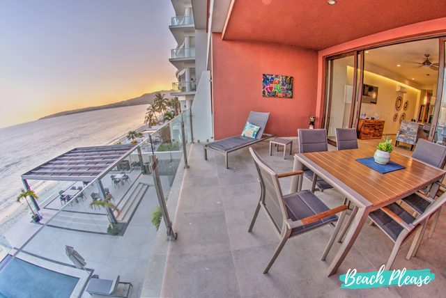 CDM 205: Beachfront 2BR w Pool, Gym & Ocean Views