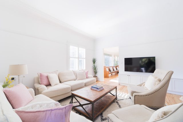 La Villette sleeps 9/fireplace/BBQ/Pet Friendly
